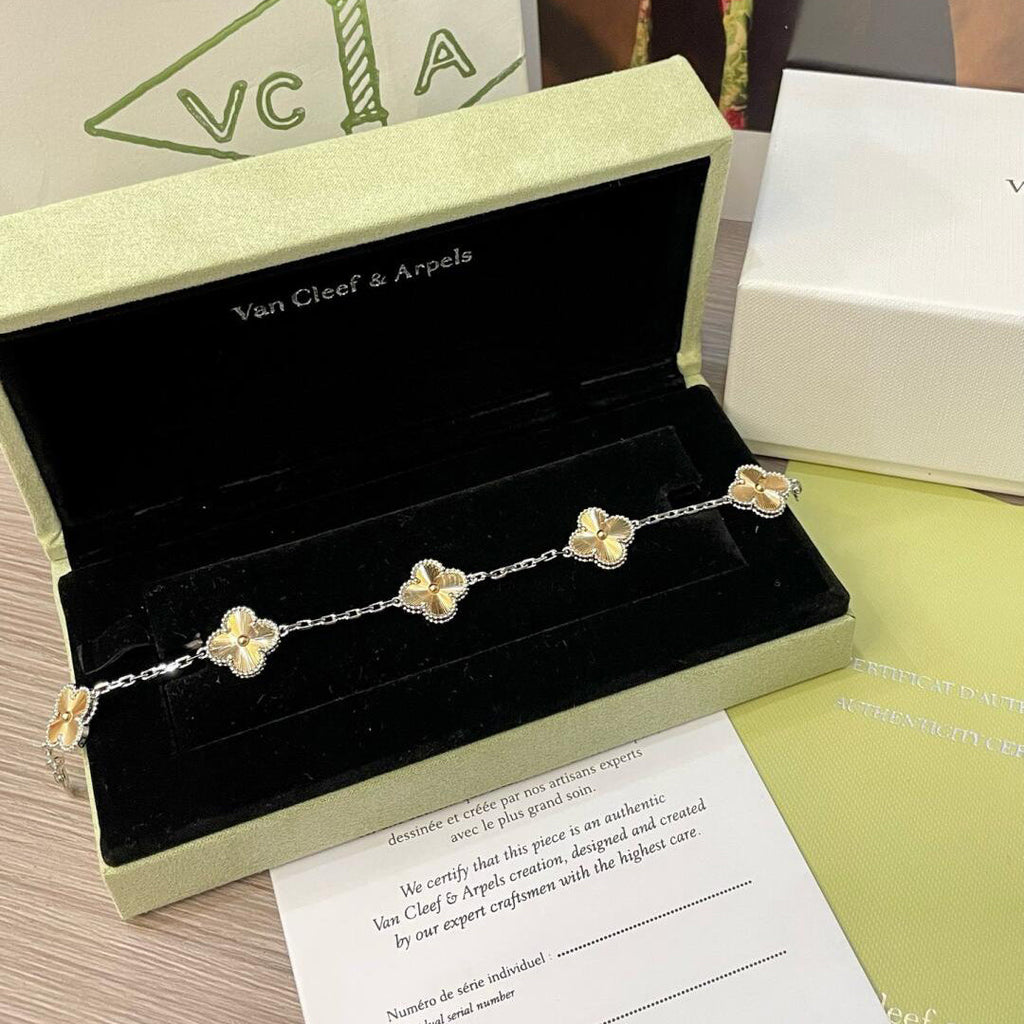 [BIJOUX]CLOVER  5 MOTIFS  CHRISTMAS LIMITED EDITION BRACELET