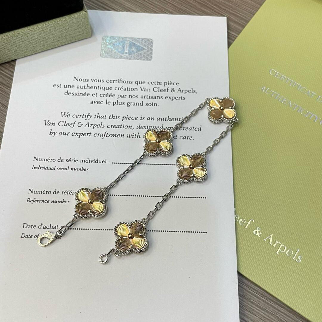 [BIJOUX]CLOVER  5 MOTIFS  CHRISTMAS LIMITED EDITION BRACELET