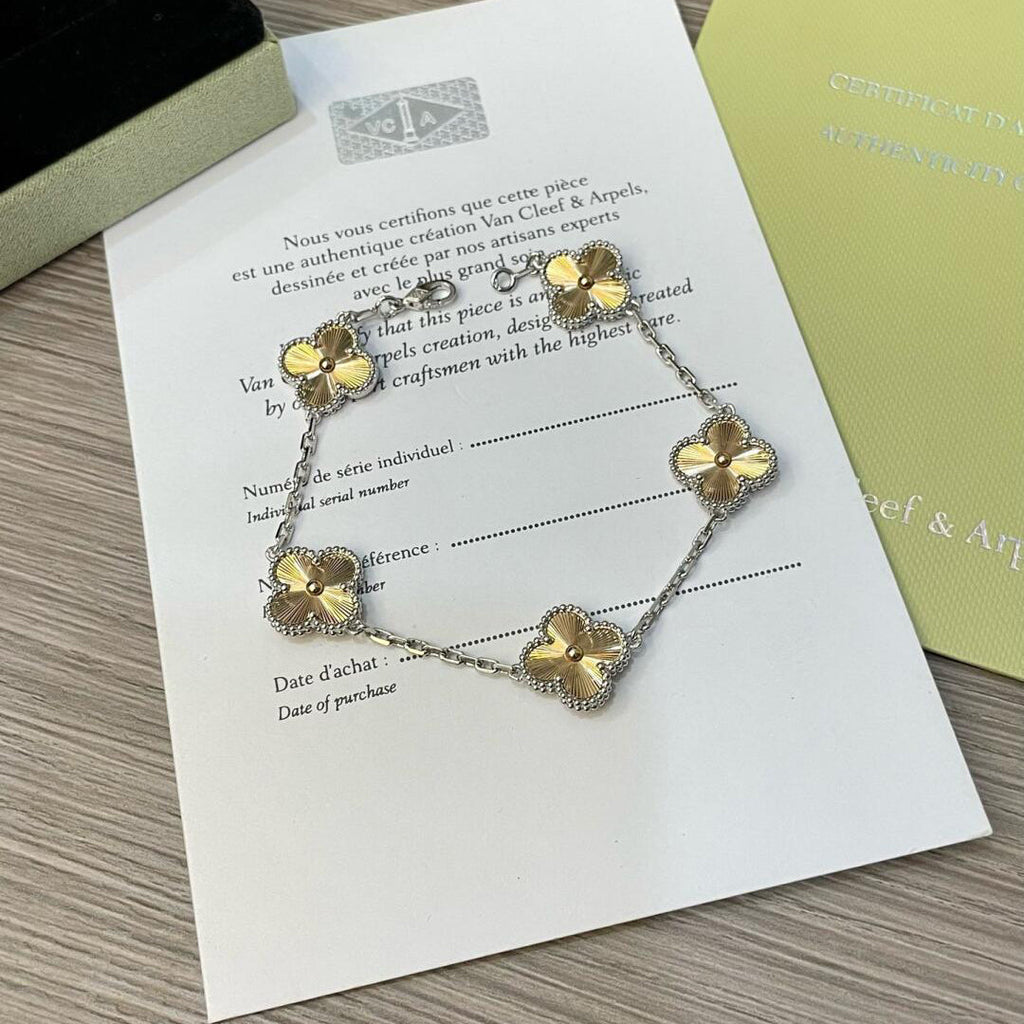 [BIJOUX]CLOVER  5 MOTIFS  CHRISTMAS LIMITED EDITION BRACELET