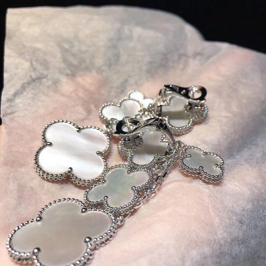 [BIJOUX]CLOVER EARRINGS WHITE MOP 4 MOTIFS SILVER