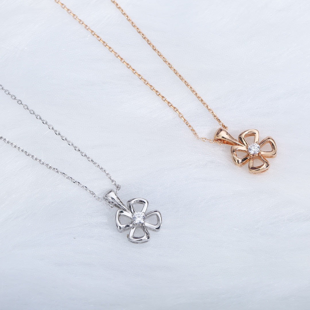 [BIJOUX]FIOREVER NECKLACE DIAMOND CENTER