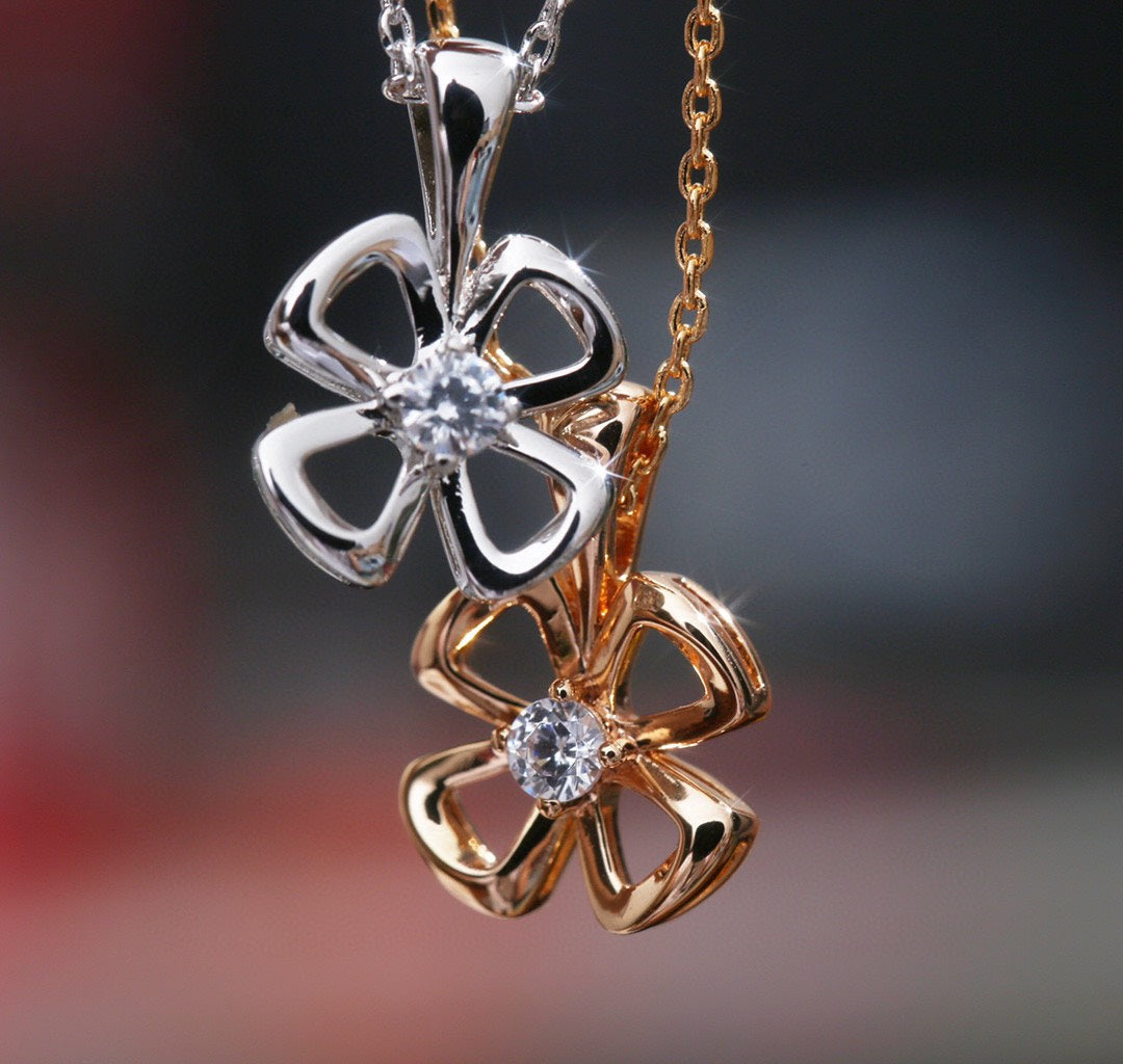 [BIJOUX]FIOREVER NECKLACE DIAMOND CENTER