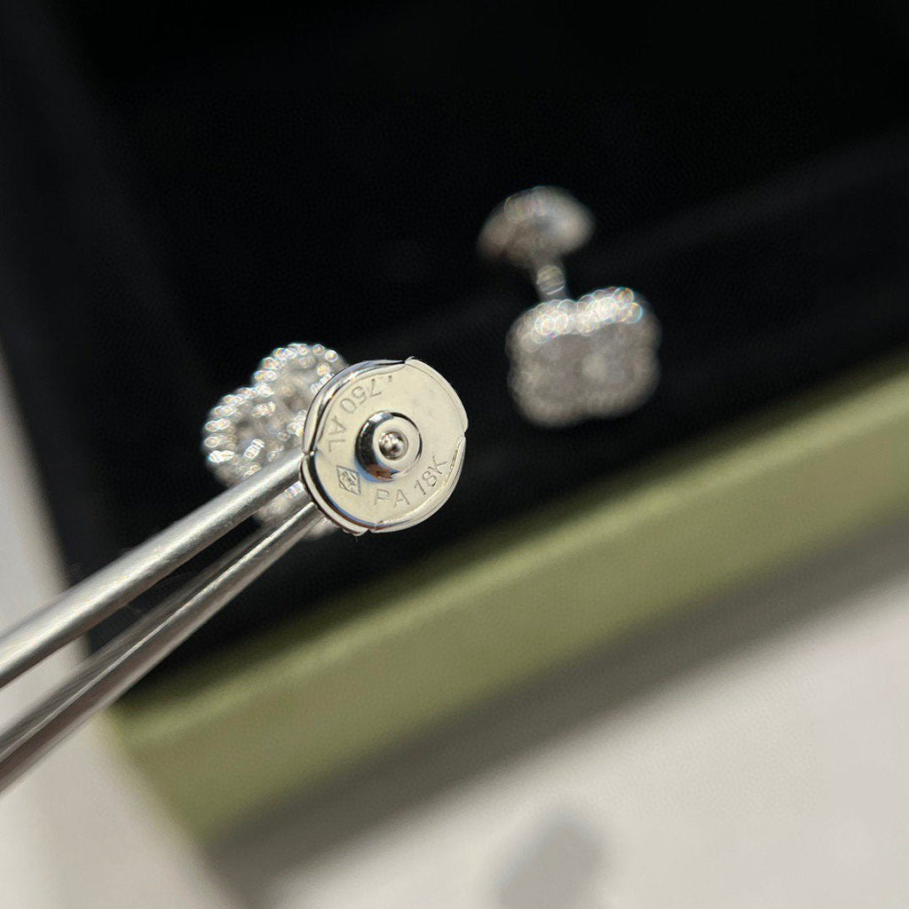 [BIJOUX]CLOVER MINI DIAMOND STUD EARRINGS