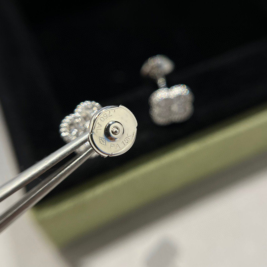 [BIJOUX]CLOVER MINI DIAMOND STUD EARRINGS