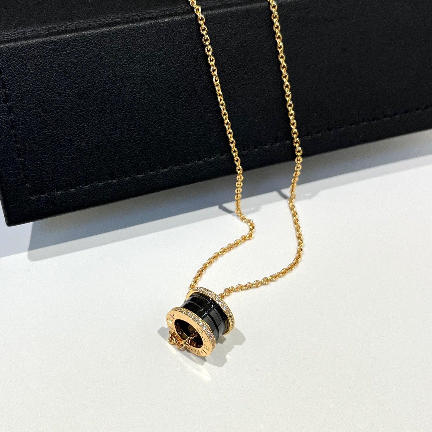 [BIJOUX]ZERO 1 BLACK CERAMIC DIAMOND PINK GOLD NECKLACE