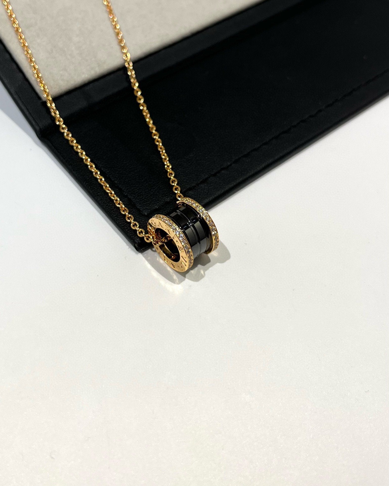 [BIJOUX]ZERO 1 BLACK CERAMIC DIAMOND PINK GOLD NECKLACE