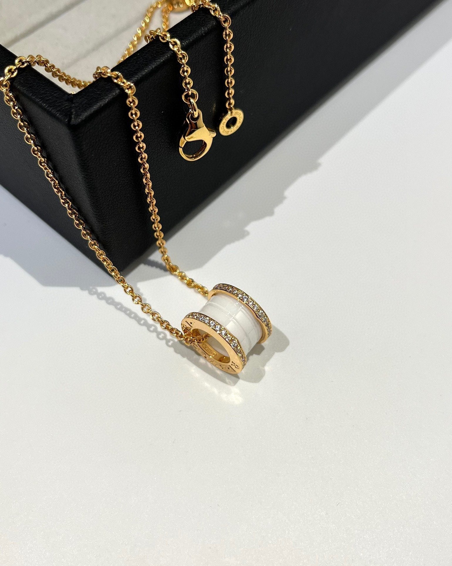 [BIJOUX]ZERO 1 WHITE CERAMIC DIAMOND PINK GOLD NECKLACE